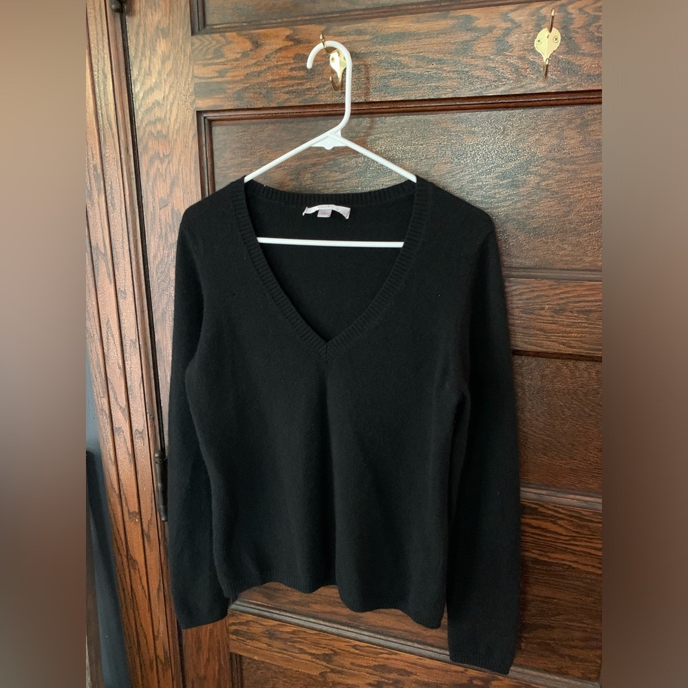 Caslon 100% Cashmere V-Neck Sweater